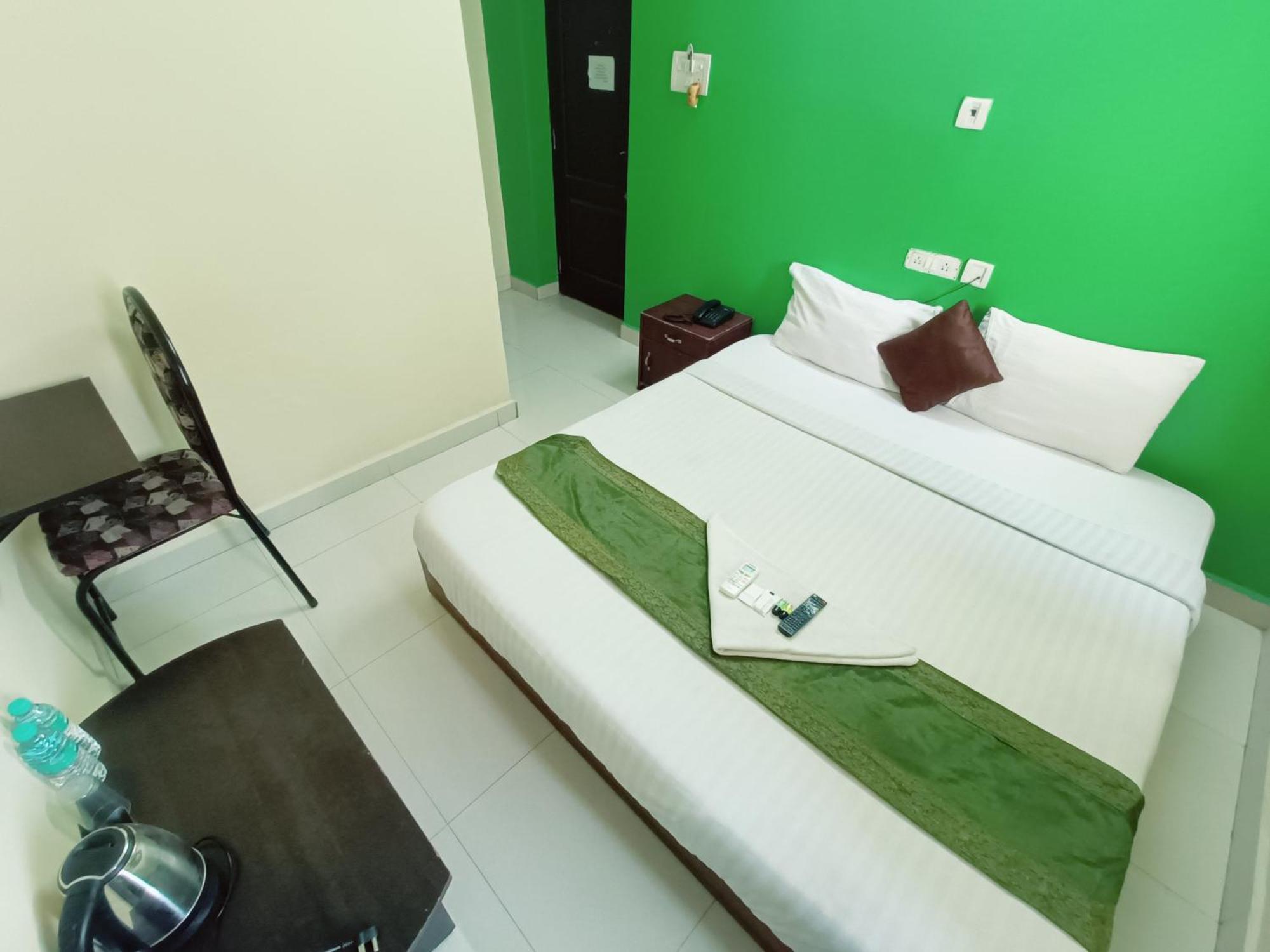 Green Tree Hotel-Near Vfs Global And Ramee Mall Chennai Exterior foto